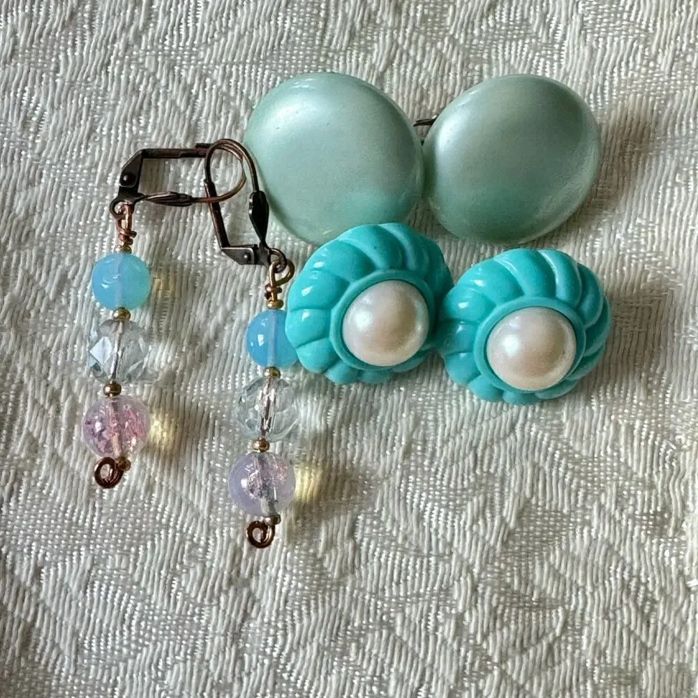 Vintage 10 Piece Turquoise Lucite Glass Bead Necklace & Earring Lot 12.7oz 50’s